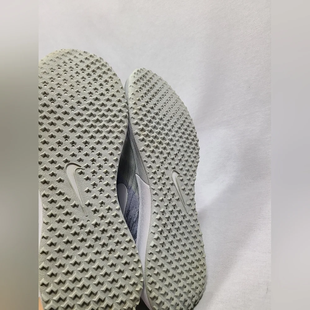 Nike Zoom speed Trainer- Womens size 8.5 - Picture 3 of 5